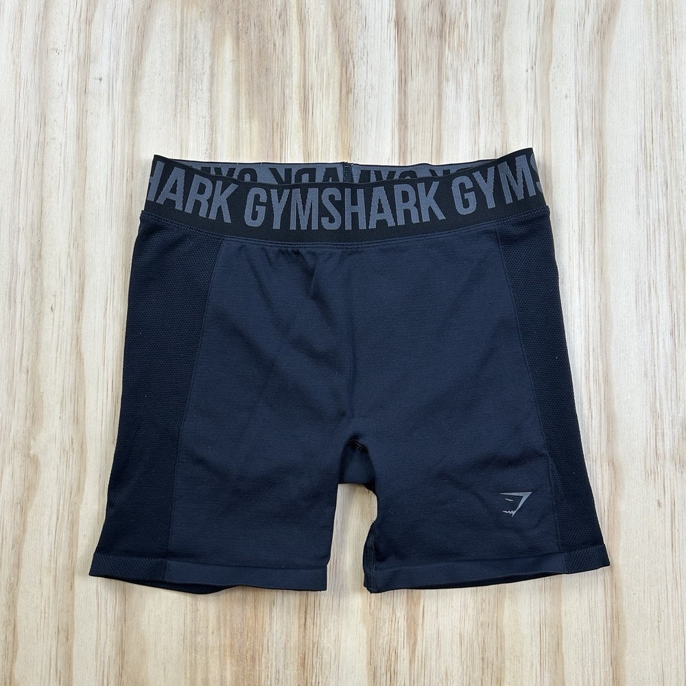 Gymshark Womens M Black Compression Shorts 4.5 Inch Inseam Athletic Training